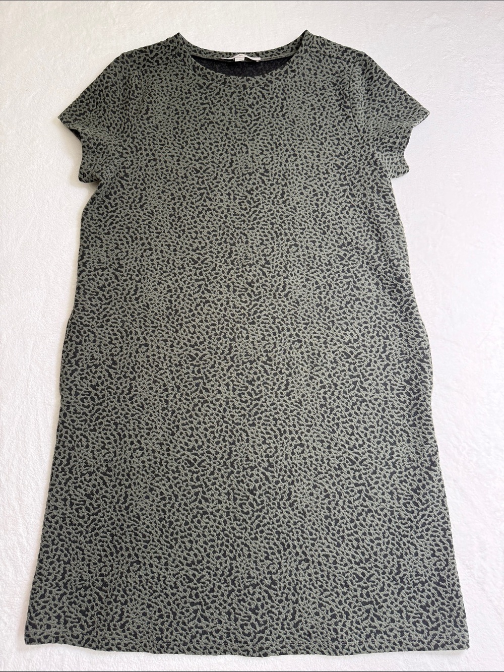 LOFT Olive Green and Black Print Short Sleeve Midi Shift Dress